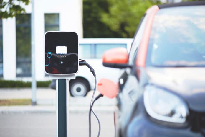 New long-lasting solid-state battery could charge EVs in 10 minutes.