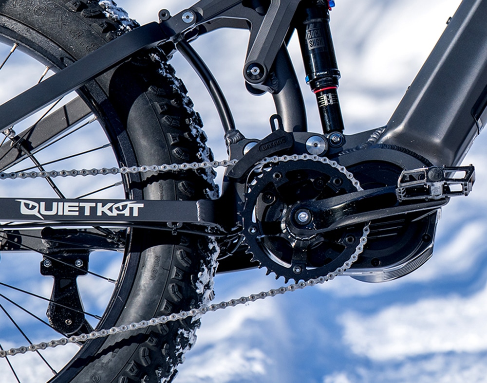 The 4.8” fat tires can tackle the most extreme terrain.