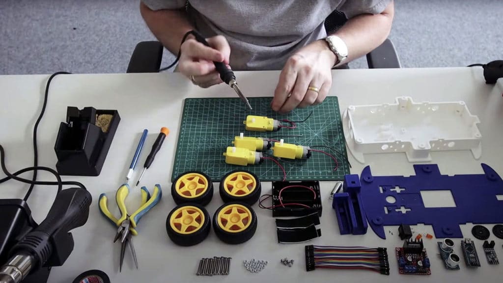The prototype components cost the developers only $50.