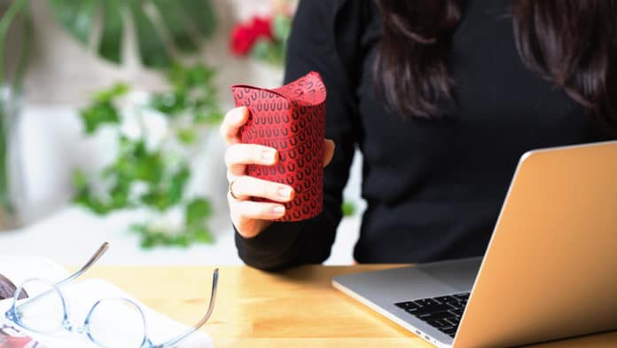 Unocup - The eco-friendly and foldable coffee cup without plastic lid