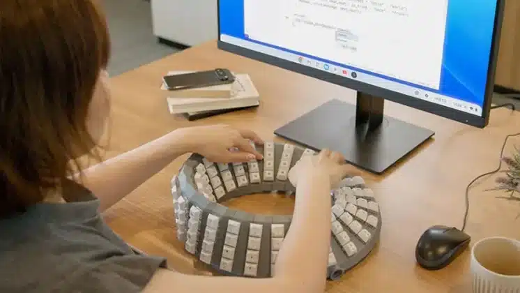 Double-sided Gboard