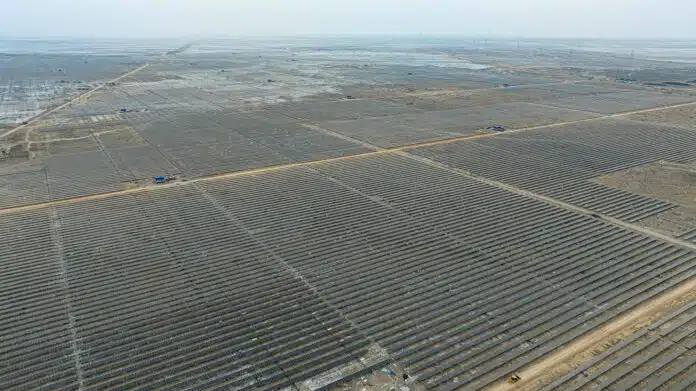 Bi-facial solar modules installed at Khavda.