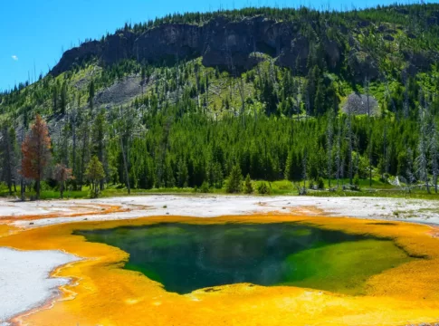 yellowstone lake
